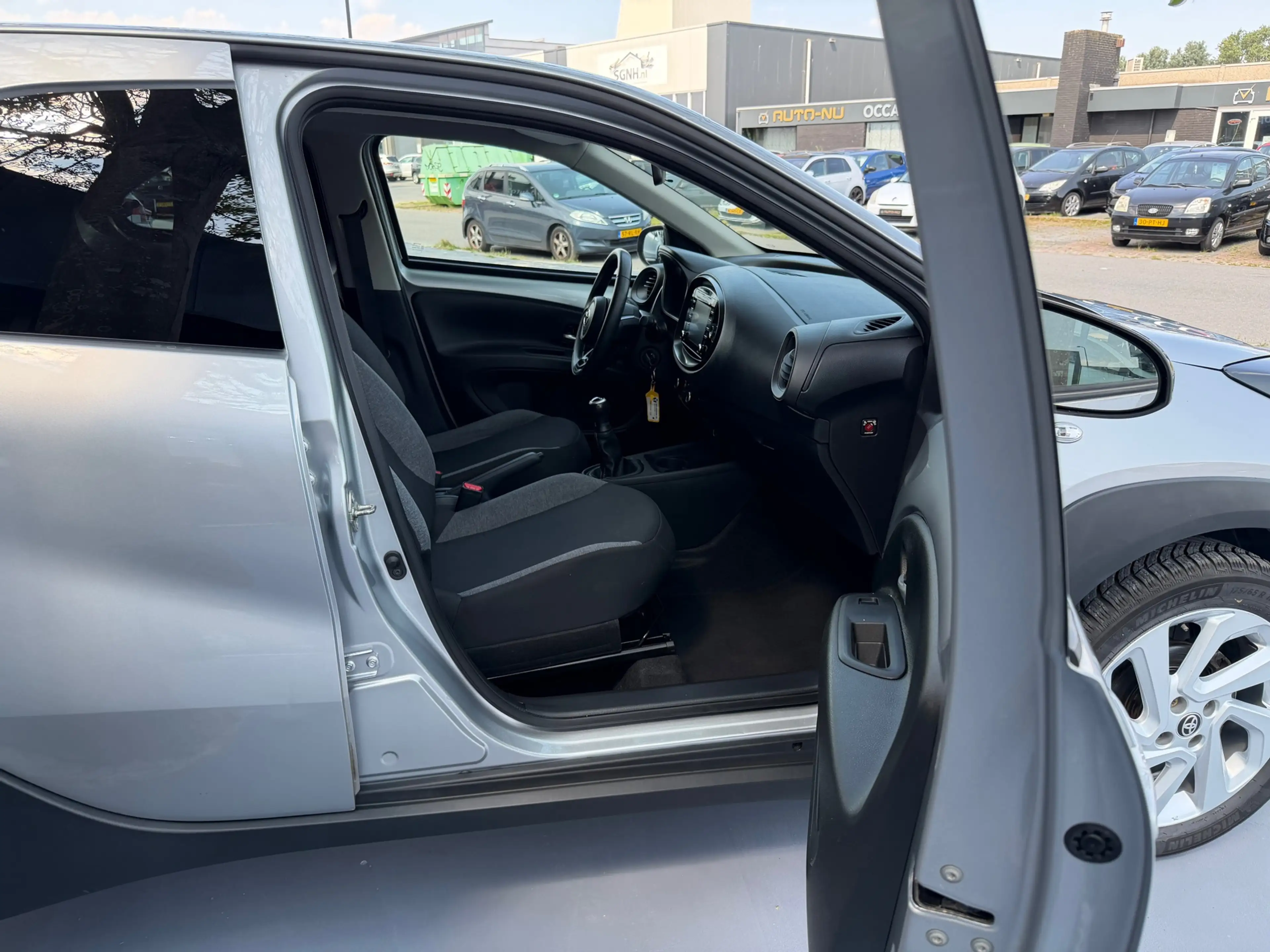 Toyota Aygo X 1.0 VVT-i MT first/ airco/camera/ LM velgen/12 maa — photo 6