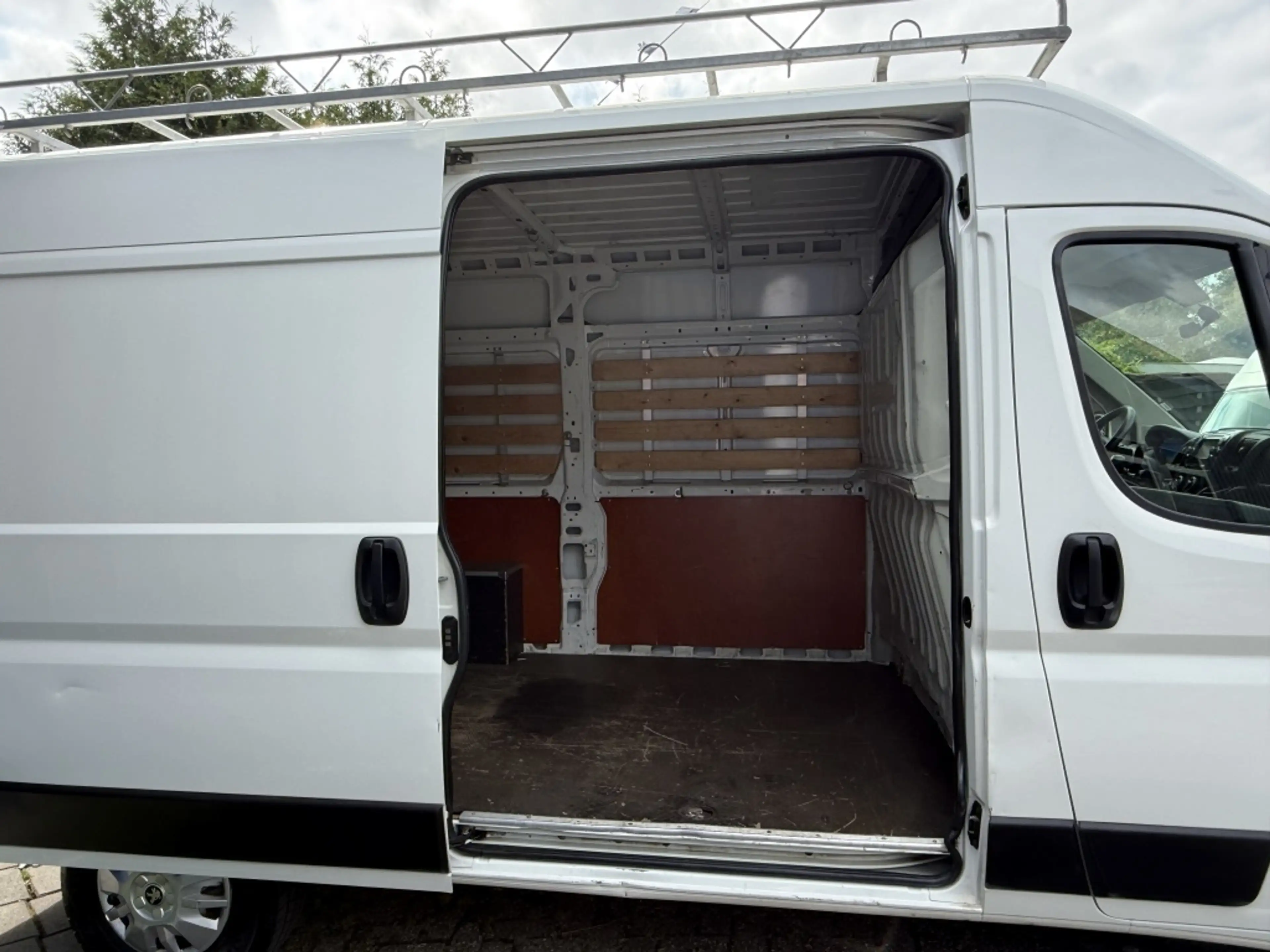 Peugeot Boxer 330 2.0 HDI L2H2 Navi / Airco — photo 9