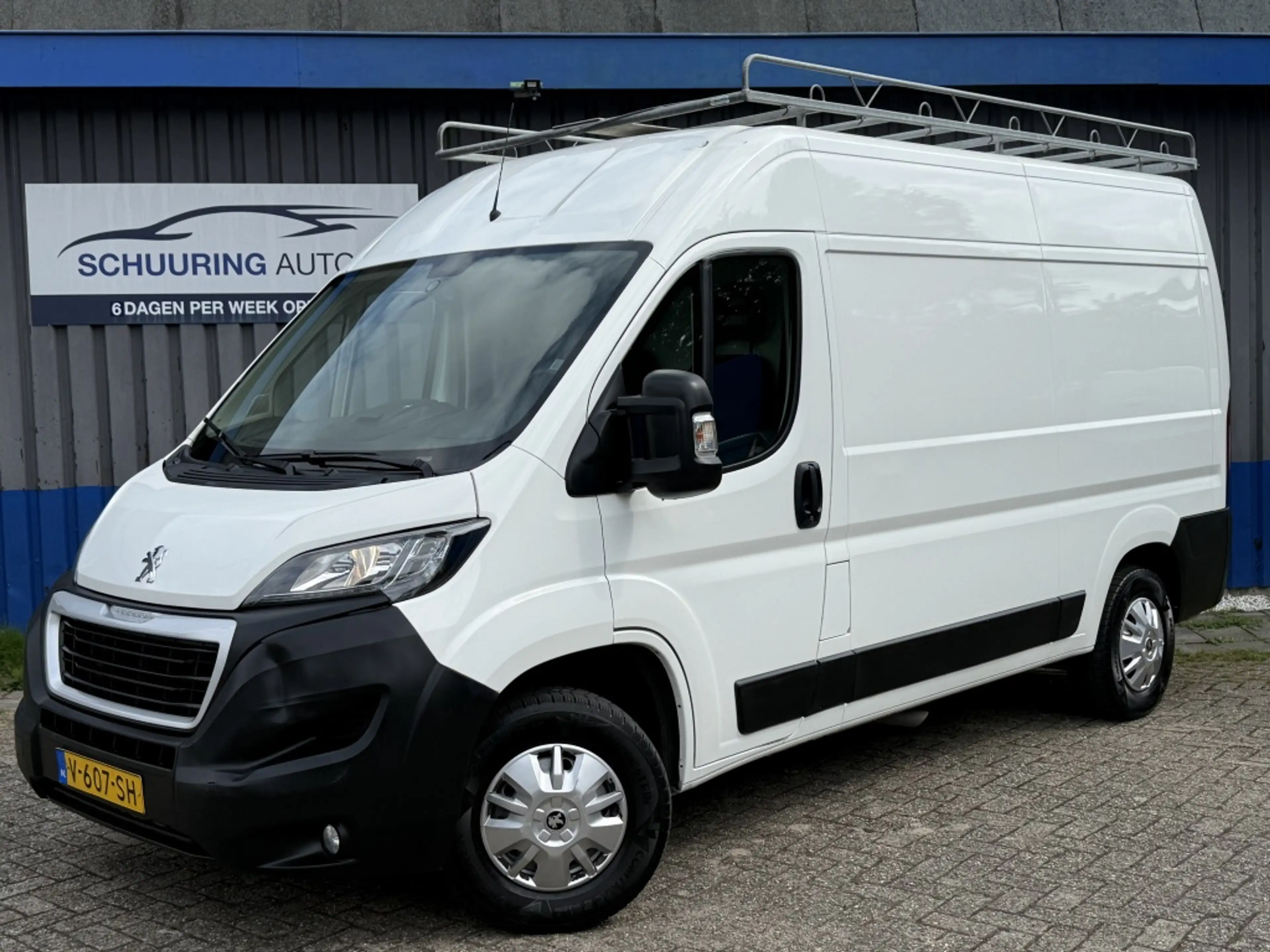 Peugeot Boxer 330 2.0 HDI L2H2 Navi / Airco