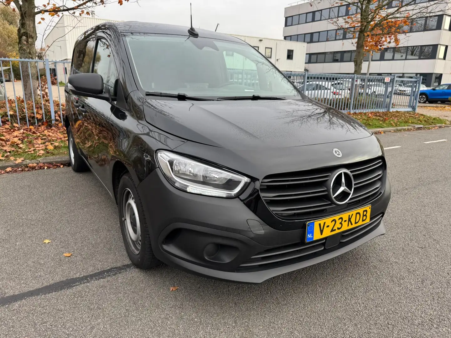 Mercedes-Benz Citan 110 CDI L1 Base Camera Led DAB+ 2024 BTW Zwart - 2