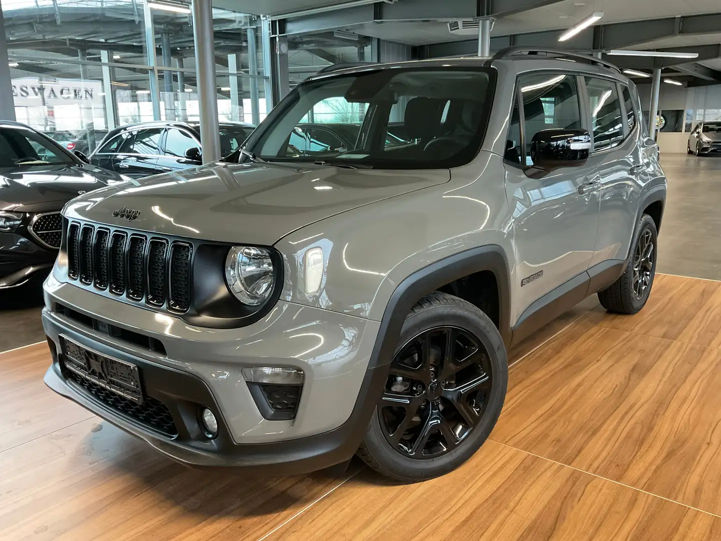 Jeep Renegade Renegade 1.0 TGDI Night Eagle PDC/SPUR/GRA Grau - 1