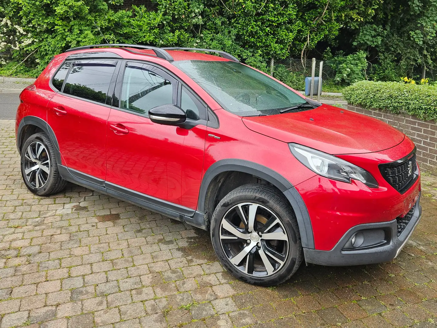 Peugeot 2008 2008 1.6 BlueHDi GT Line Rouge - 1