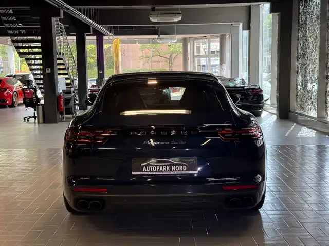 Porsche Panamera view 6