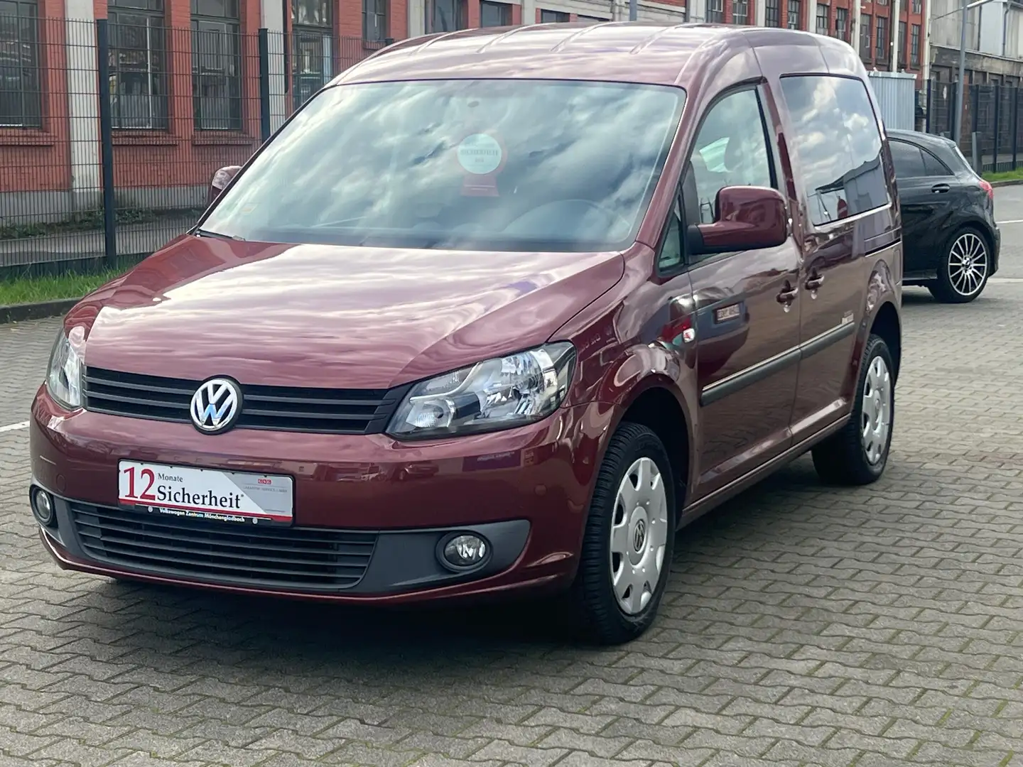 Volkswagen Caddy Roncalli Edition Climatec Einparkhilfe TÜV NEU Rot - 1