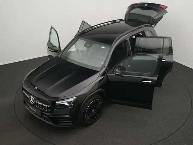 Mercedes-Benz GLB view 14