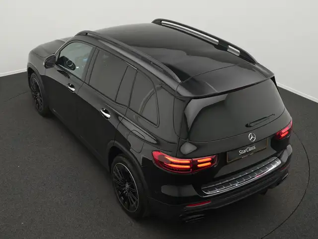 Mercedes-Benz GLB view 13