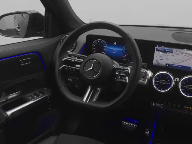 Mercedes-Benz GLB view 19