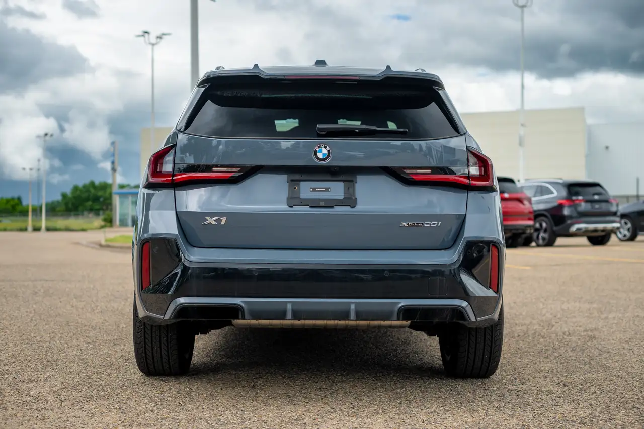 BMW X1 photo BMW X1