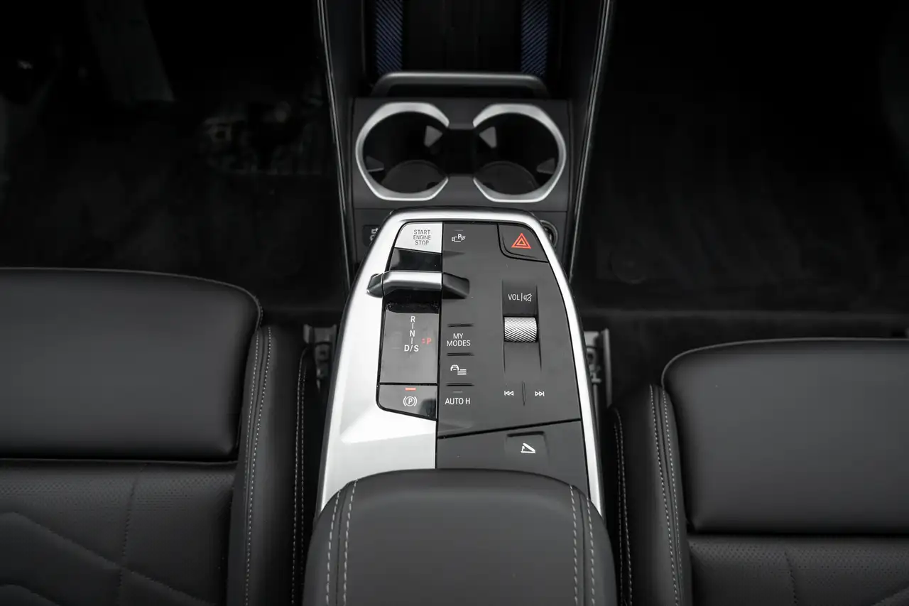 BMW X1 снимка BMW X1