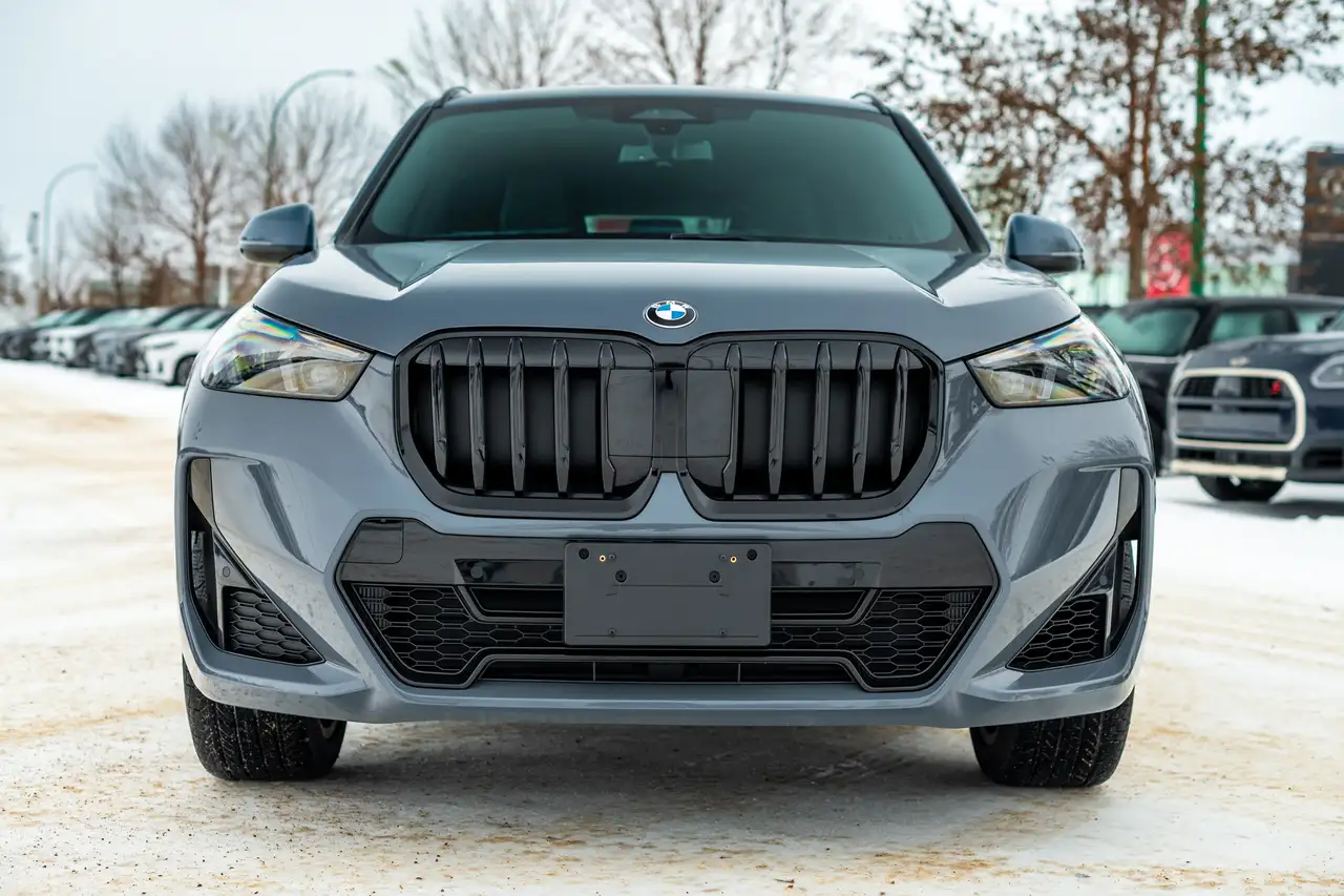 BMW X1 снимка BMW X1