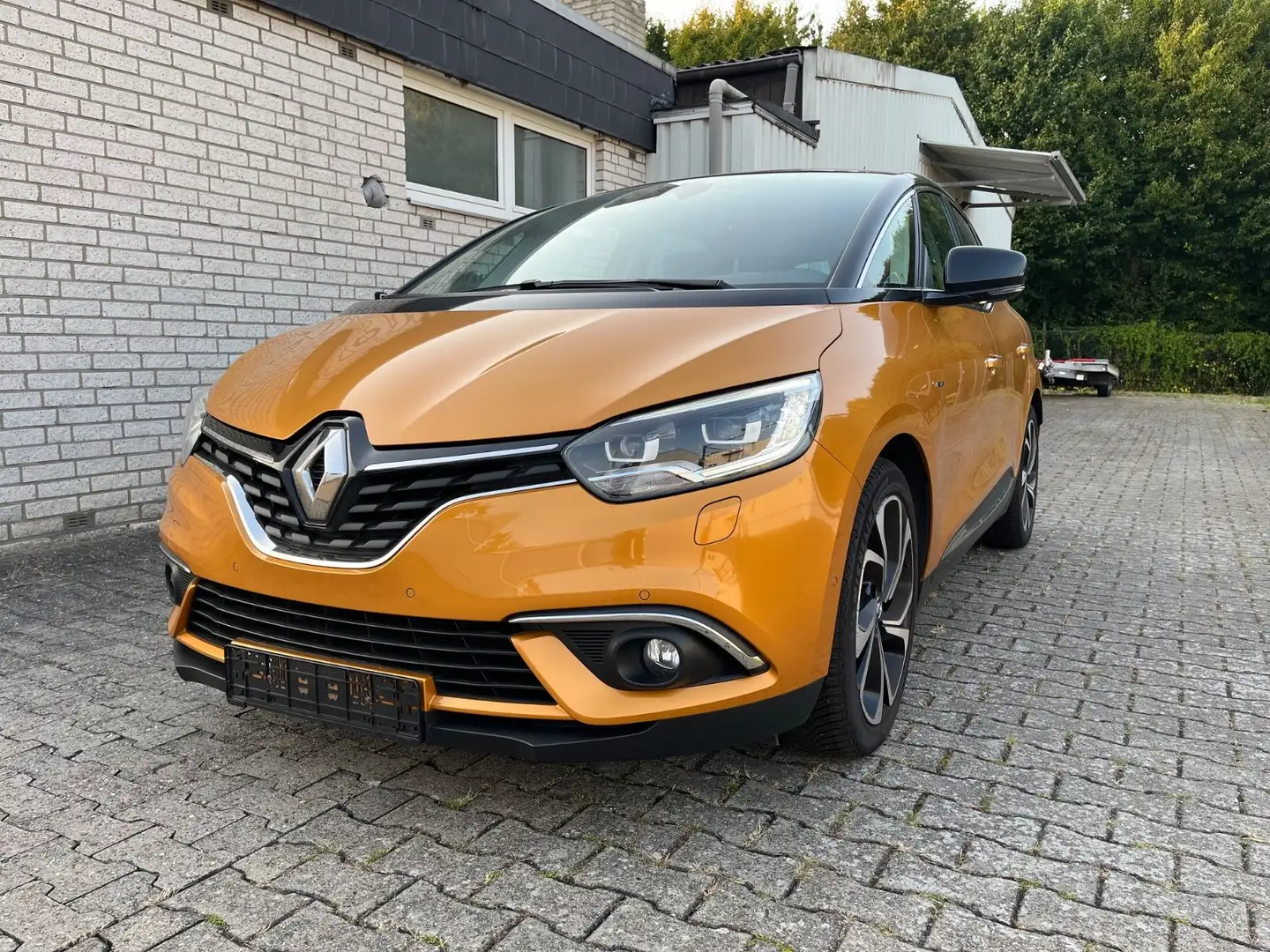 Renault Scenic IV BOSE Edition/ Pano/ 1 Hand/ Head-Up Brun - 1