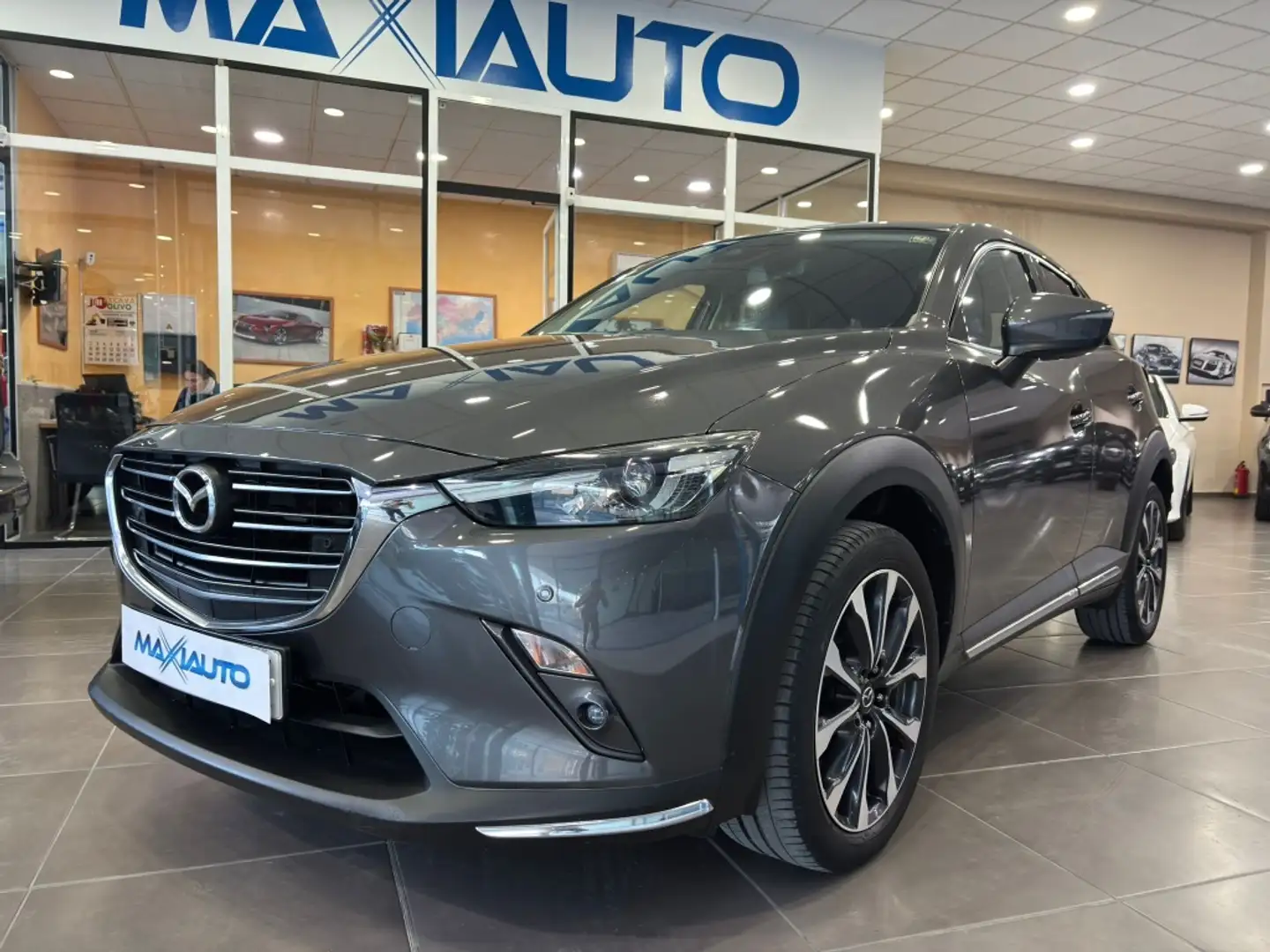 Mazda CX-3 1.8 Skyactiv-D Zenith 2WD 85kW Gris - 1