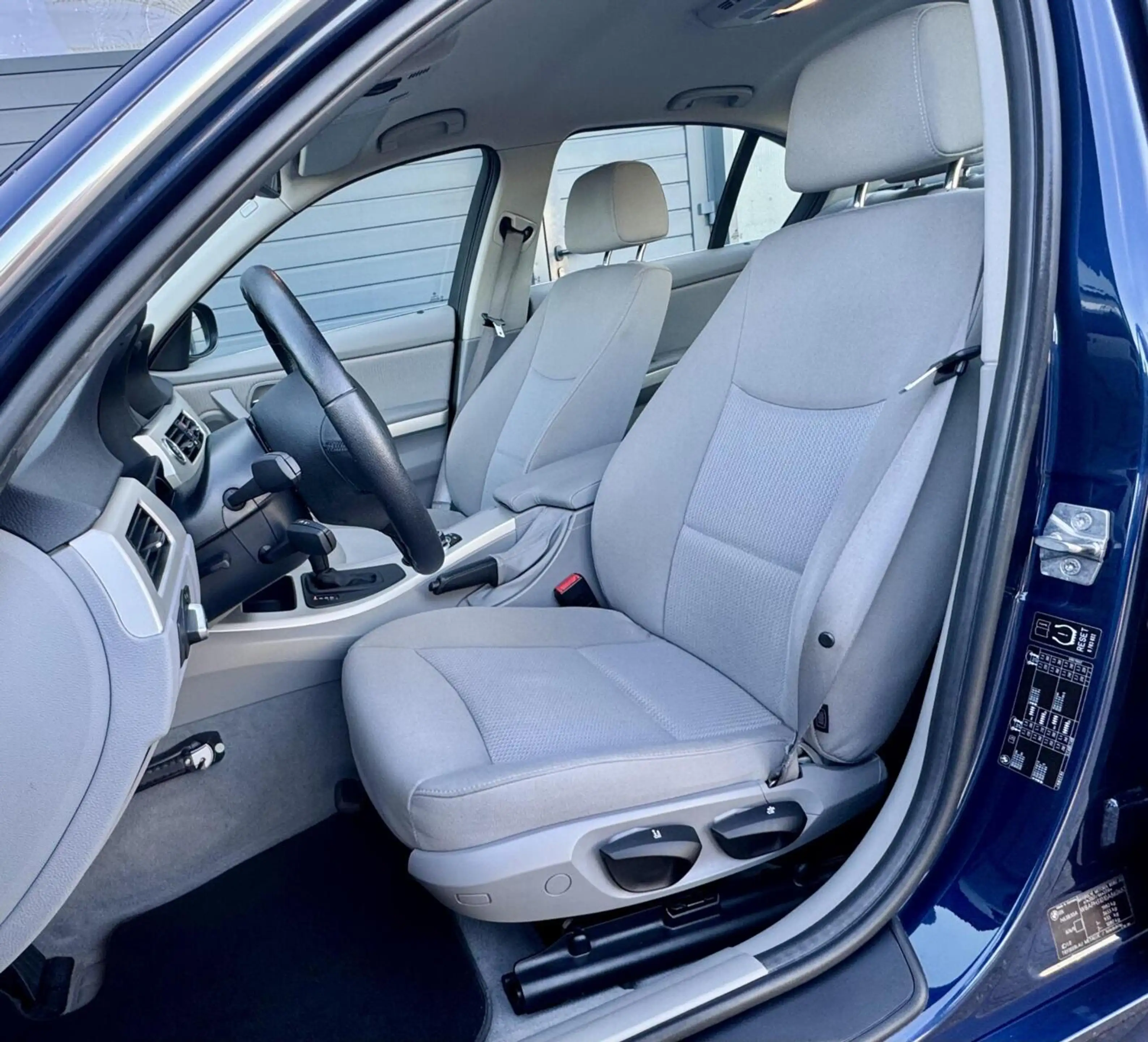 BMW 325 3-serie 325i 218 pk | 6 CILINDER | LAGE KM NAP ! | — photo 4