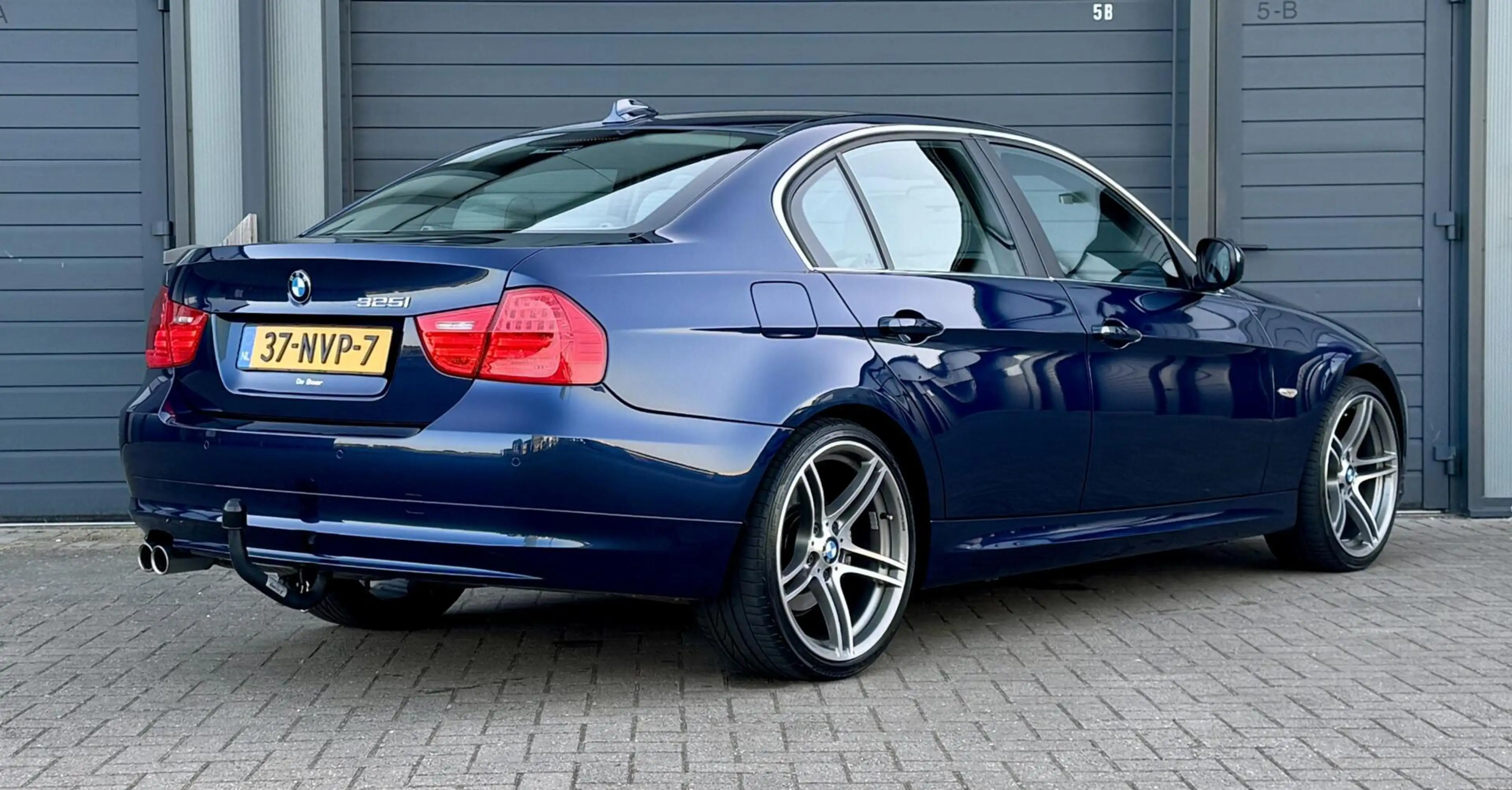 BMW 325 3-serie 325i 218 pk | 6 CILINDER | LAGE KM NAP ! | — photo 2
