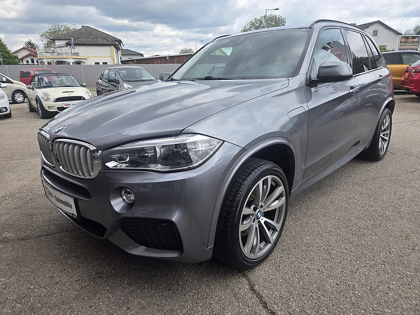 BMW X5 PHEV xDrive40e Aut. Grau - 2