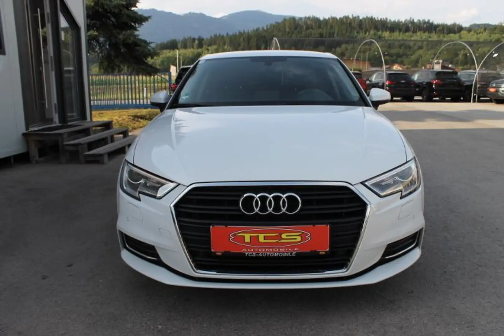 Audi A3 SB 1,6 TDI design Weiß - 2