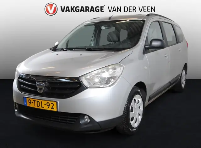 Dacia Lodgy 1.2 TCe Lauréate 5p.|| Cruise Control || Navigatie