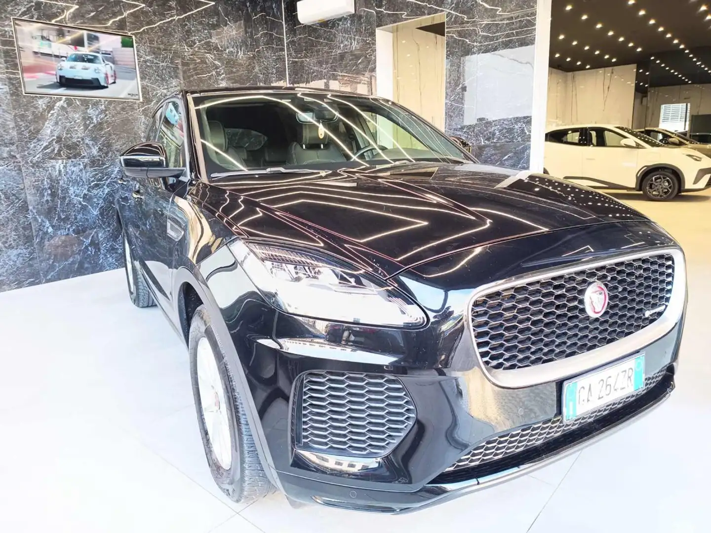 Jaguar E-Pace 2.0D 150 CV AWD Noir - 2