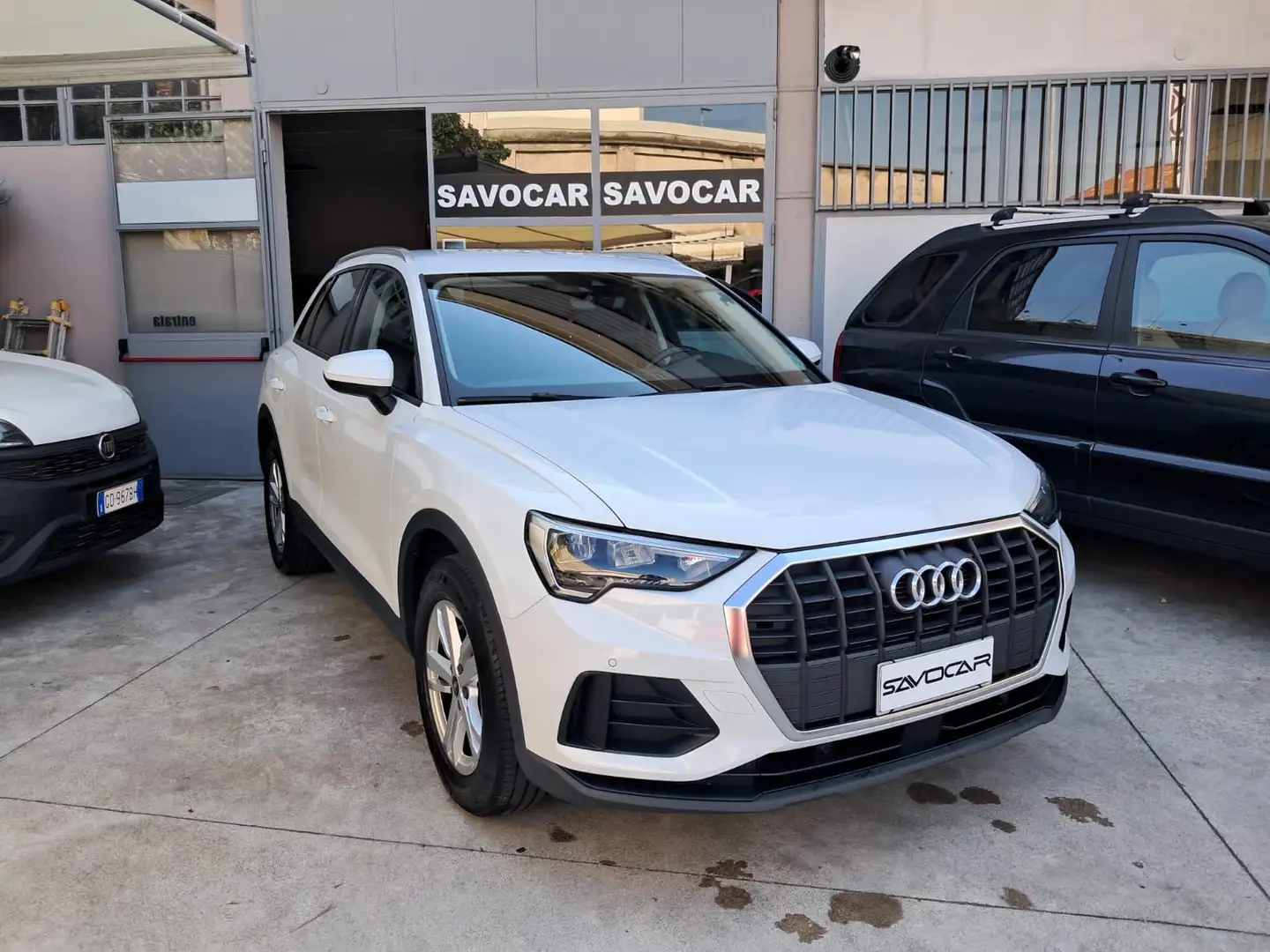 Audi Q3 Q3 II 2018 45 1.4 tfsi e Business s-tronic Blanc - 1