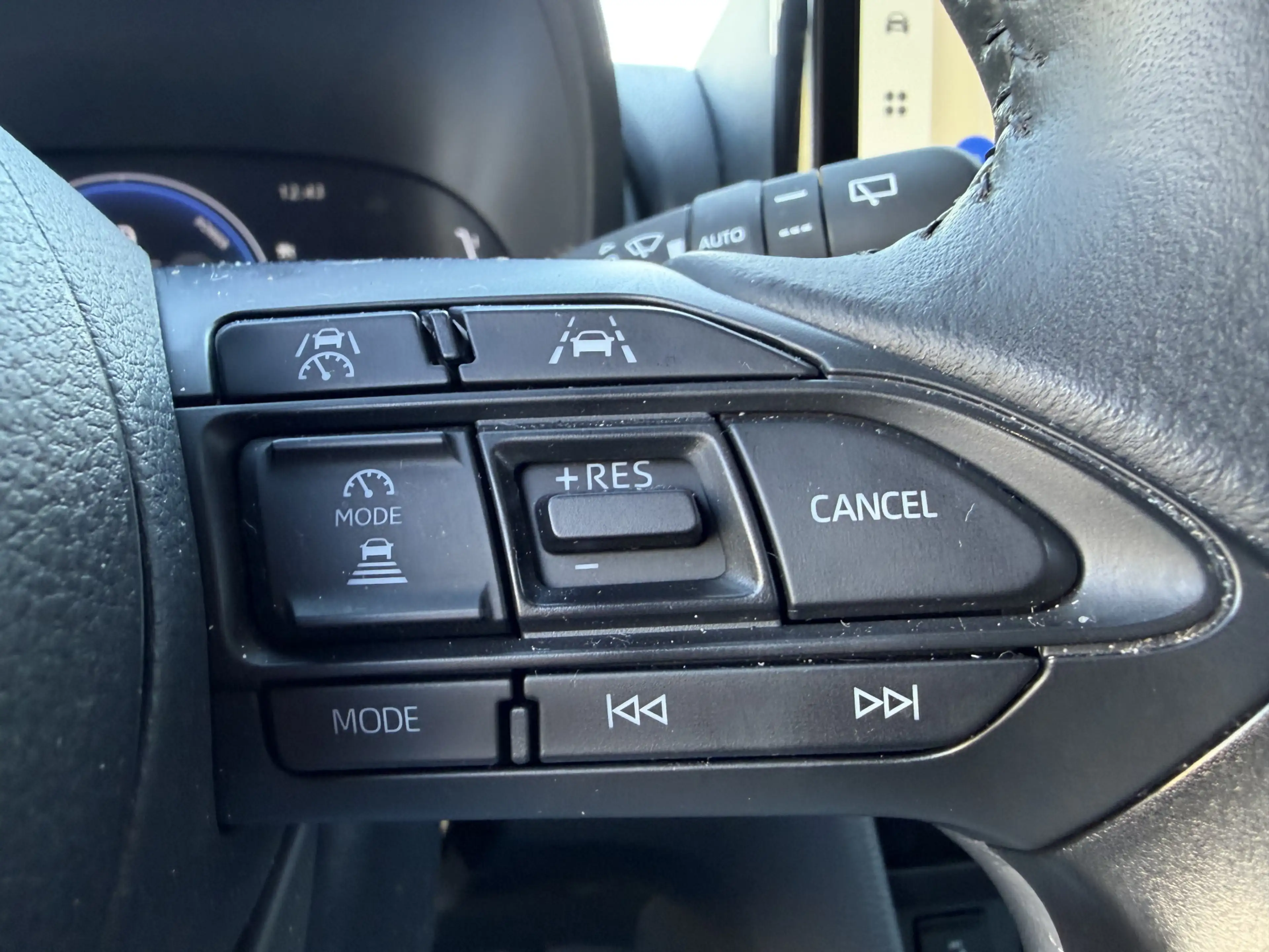 Toyota Yaris Cross 1.5 Hybrid 130 Dynamic Trekhaak Stoel Stuur Verwar — photo 15