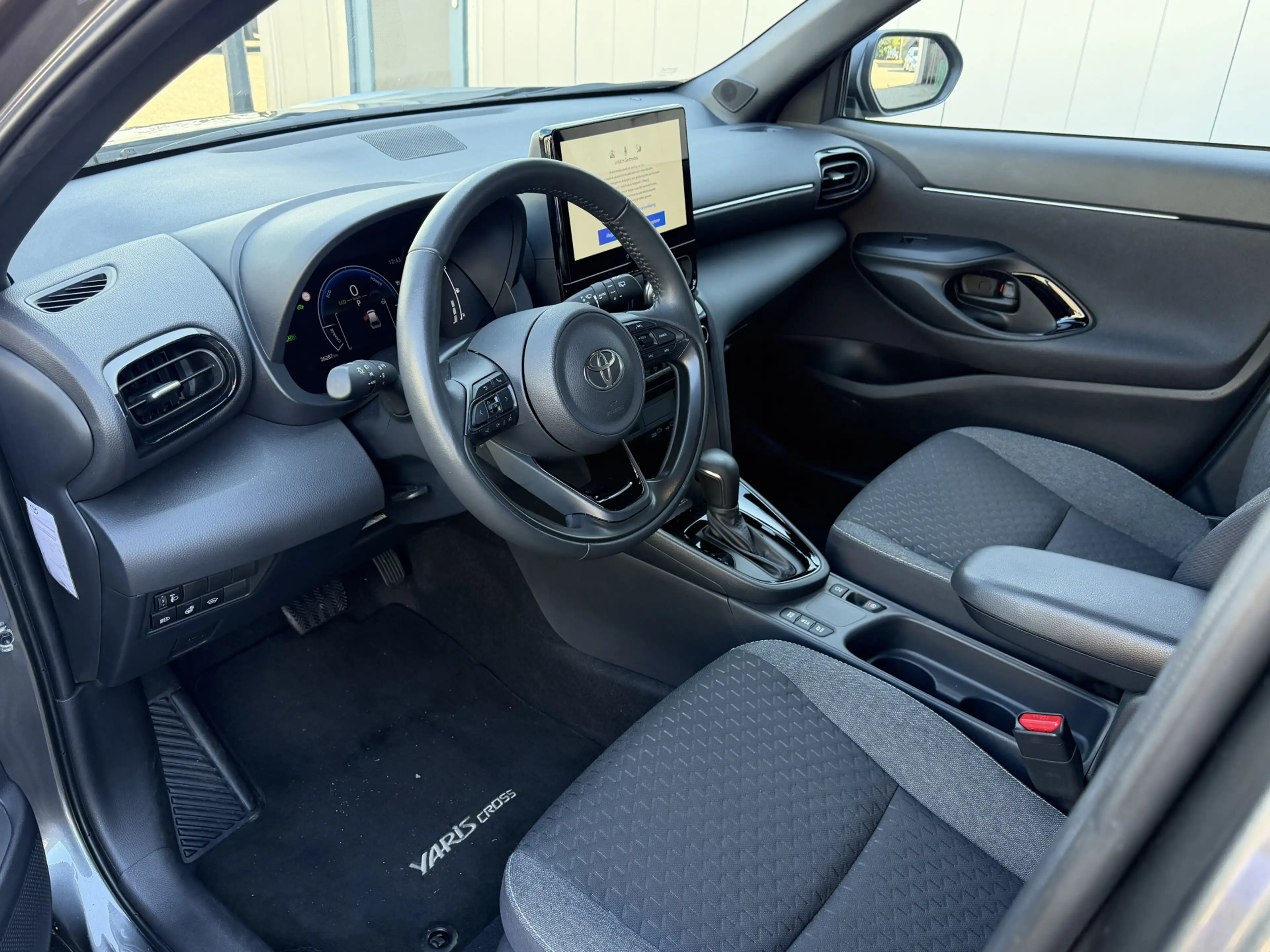 Toyota Yaris Cross 1.5 Hybrid 130 Dynamic Trekhaak Stoel Stuur Verwar — photo 10