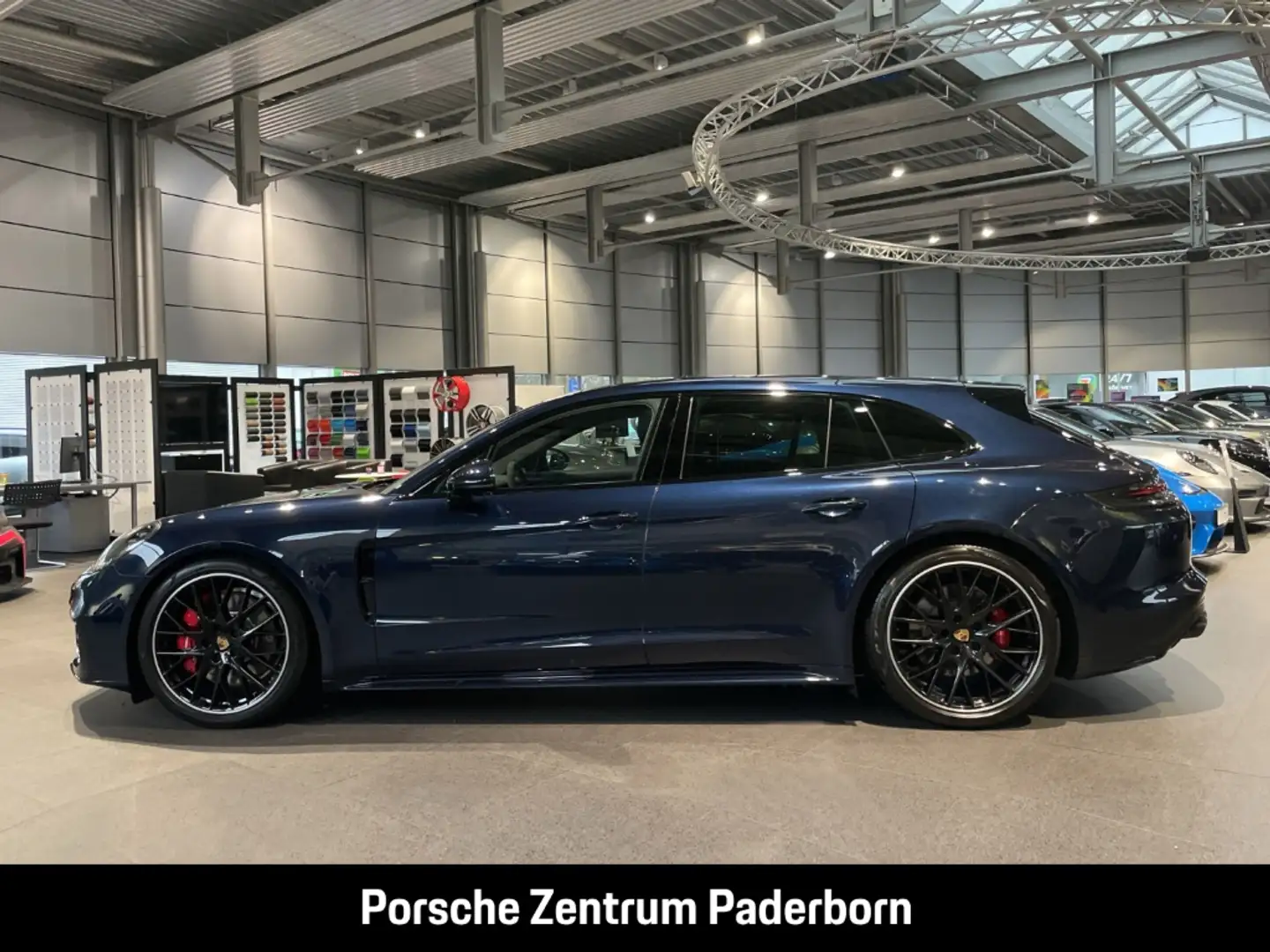 Porsche Panamera GTS Sport Turismo LED-Matrix InnoDrive Blau - 2