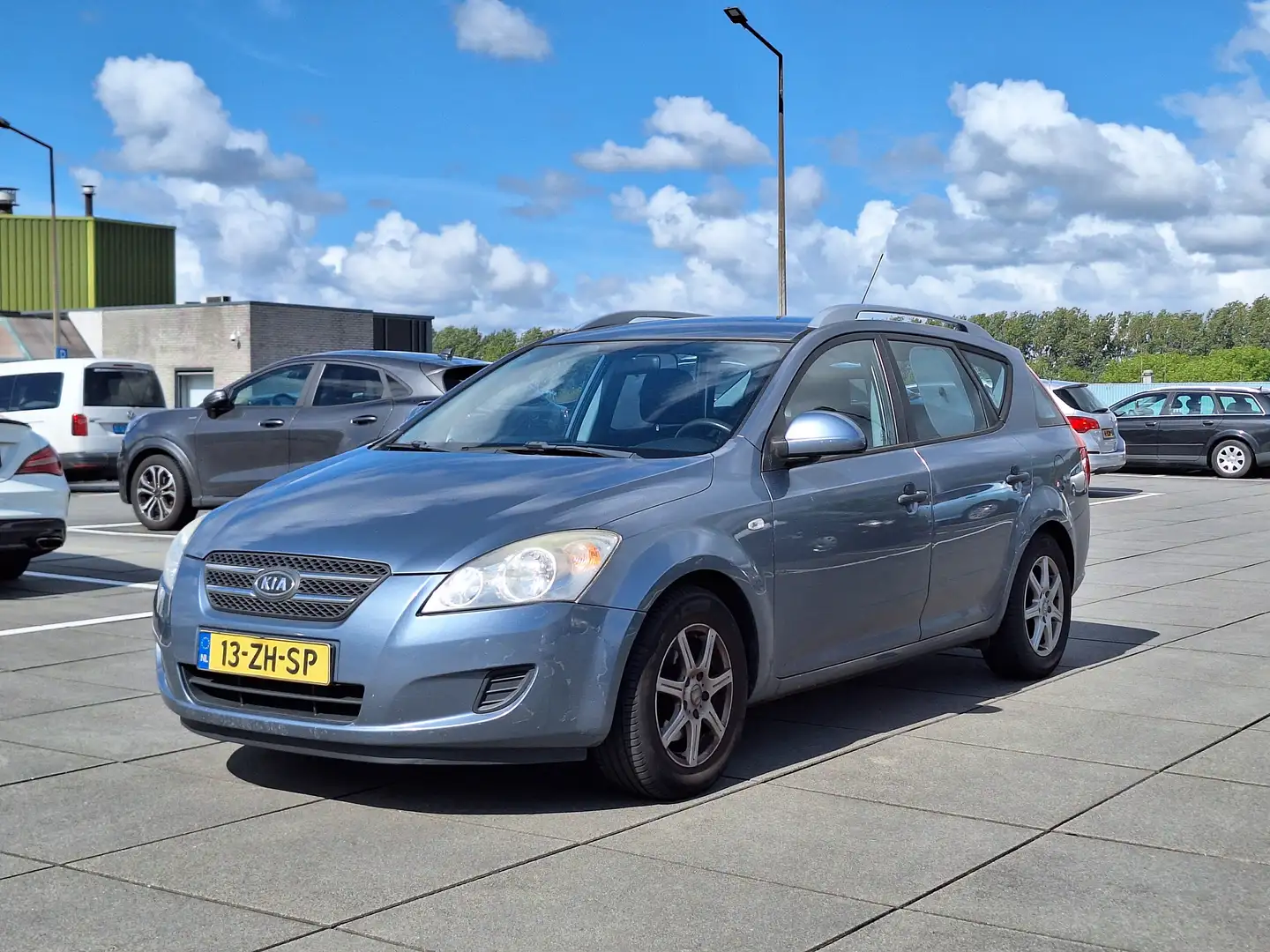 Kia Ceed / cee'd €2850,-1.4 X-tra Airco Trekhaak Apk 2026 Nappas Azul - 1