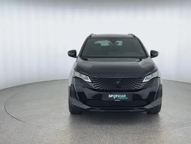 Peugeot 3008 view 2
