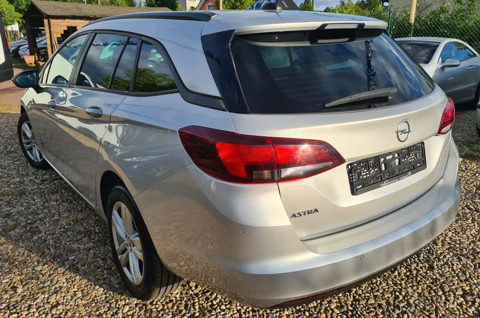 Opel Astra K Sports Tourer 90 kw Edition Automatik Silber - 2
