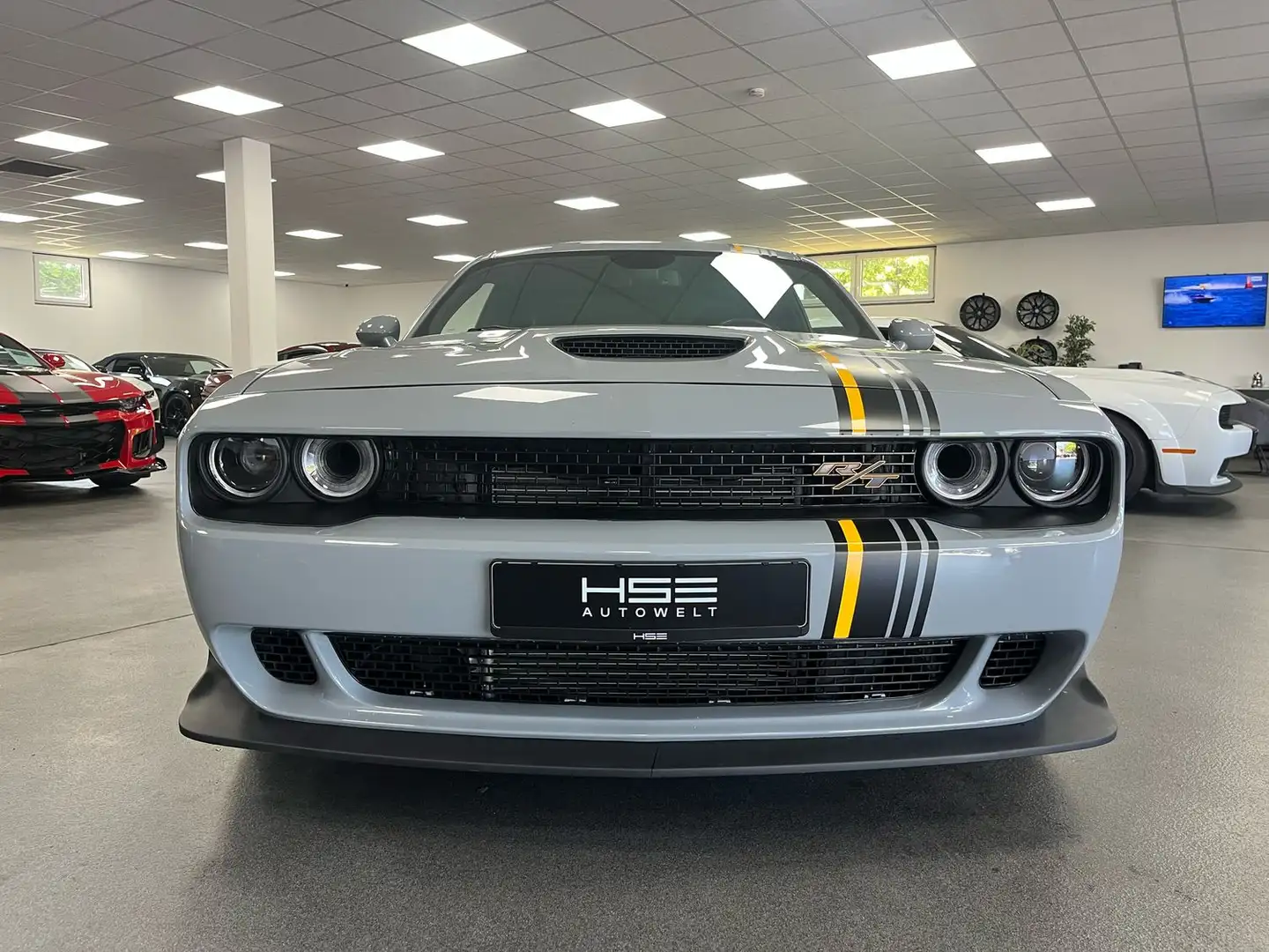 Dodge Challenger 6,4l V8 *R/T/ SZH / SCAT PACK* Grau - 2