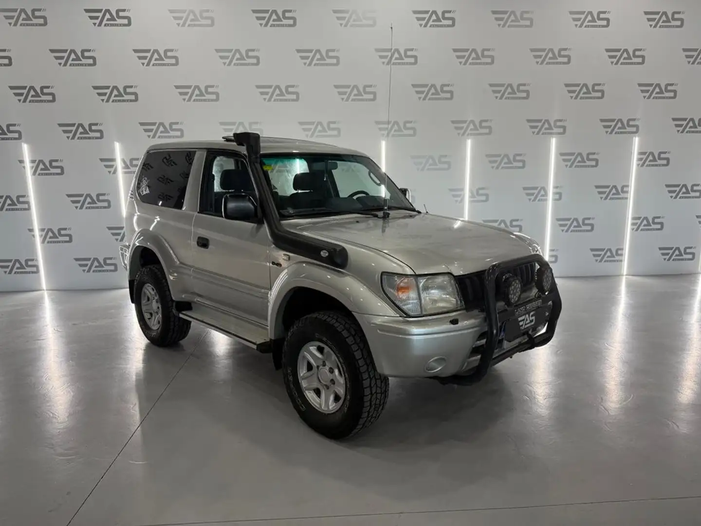 Toyota Land Cruiser 3.0 TD 125cv Gris - 2