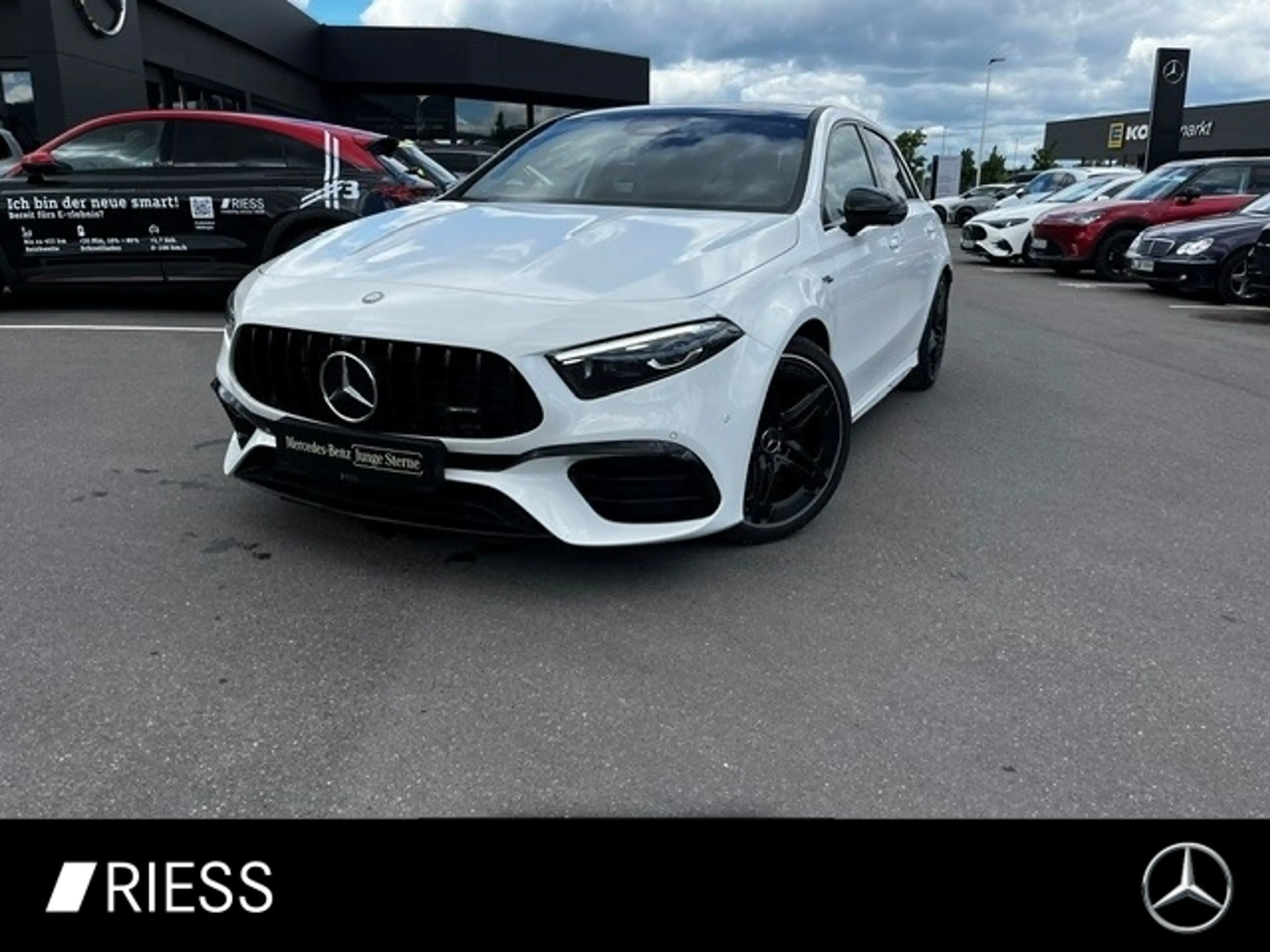 Mercedes-Benz A 45 AMG S 4M Night Distr Pano HUD 360 19"