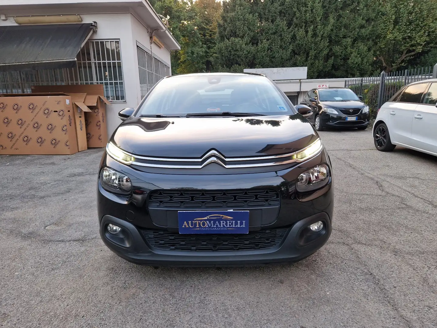 Citroen C3 1.2 puretech Shine 82cv Noir - 2