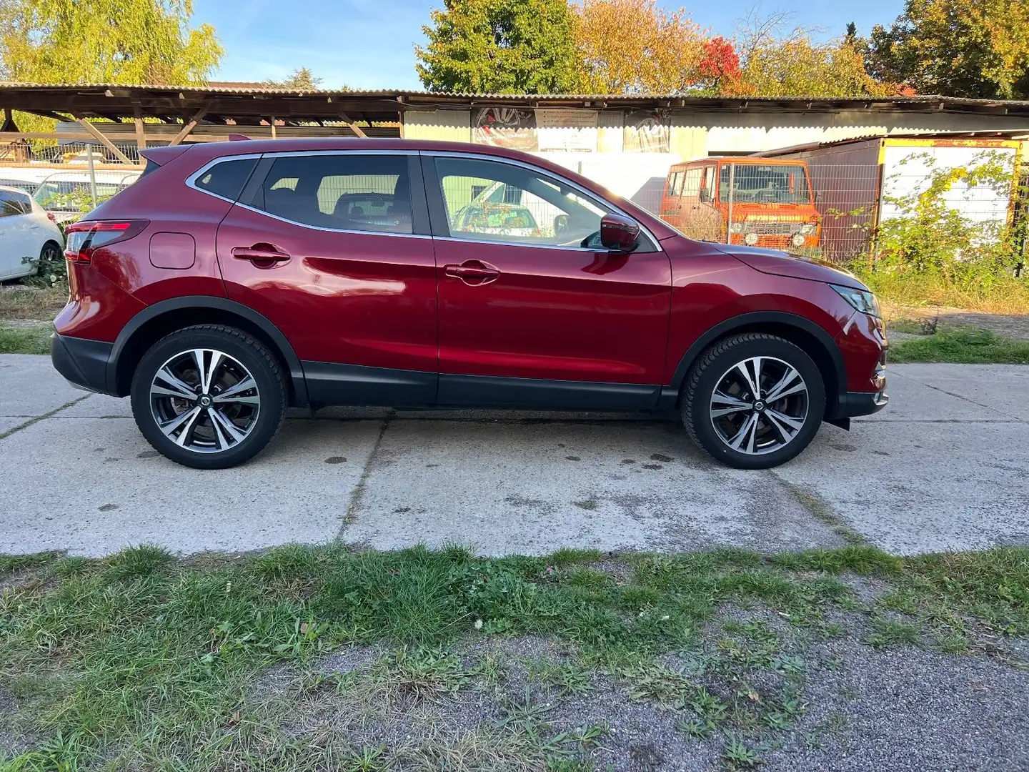 Nissan Qashqai N-Connecta,Navi,Automatik,Facelift, Rouge - 1