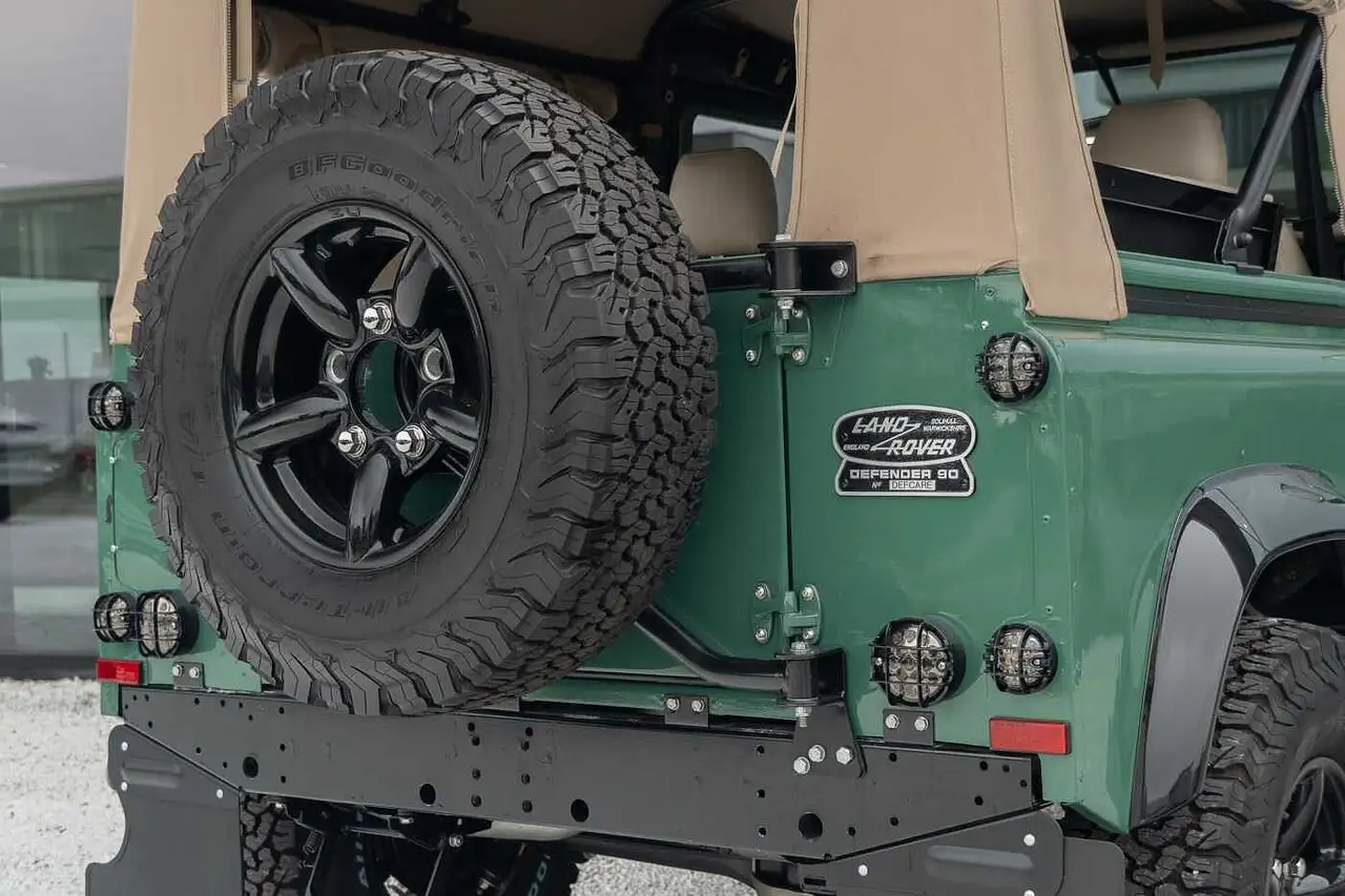 Land Rover Defender 90 200Tdi Cabrio - FULL nuts & bolt restauration, foto 7