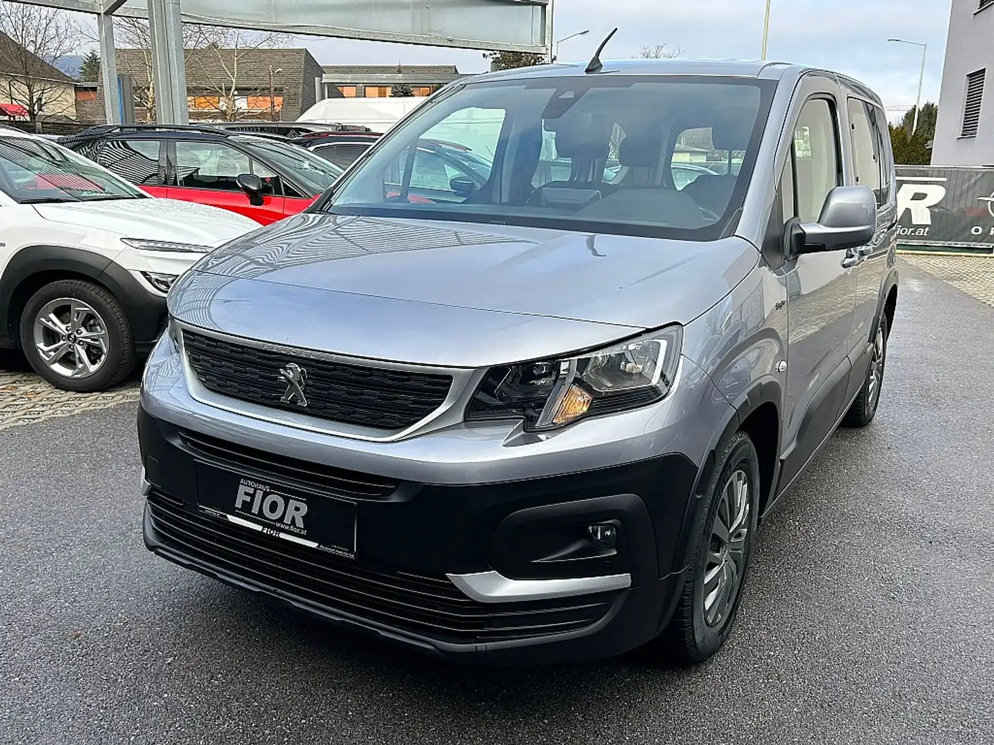 Peugeot Rifter Standard BlueHDI 100 S&S Style 5-Gang (G2484) Gris - 1