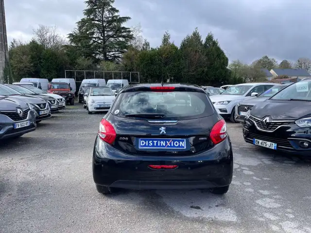 Peugeot 208 view 26