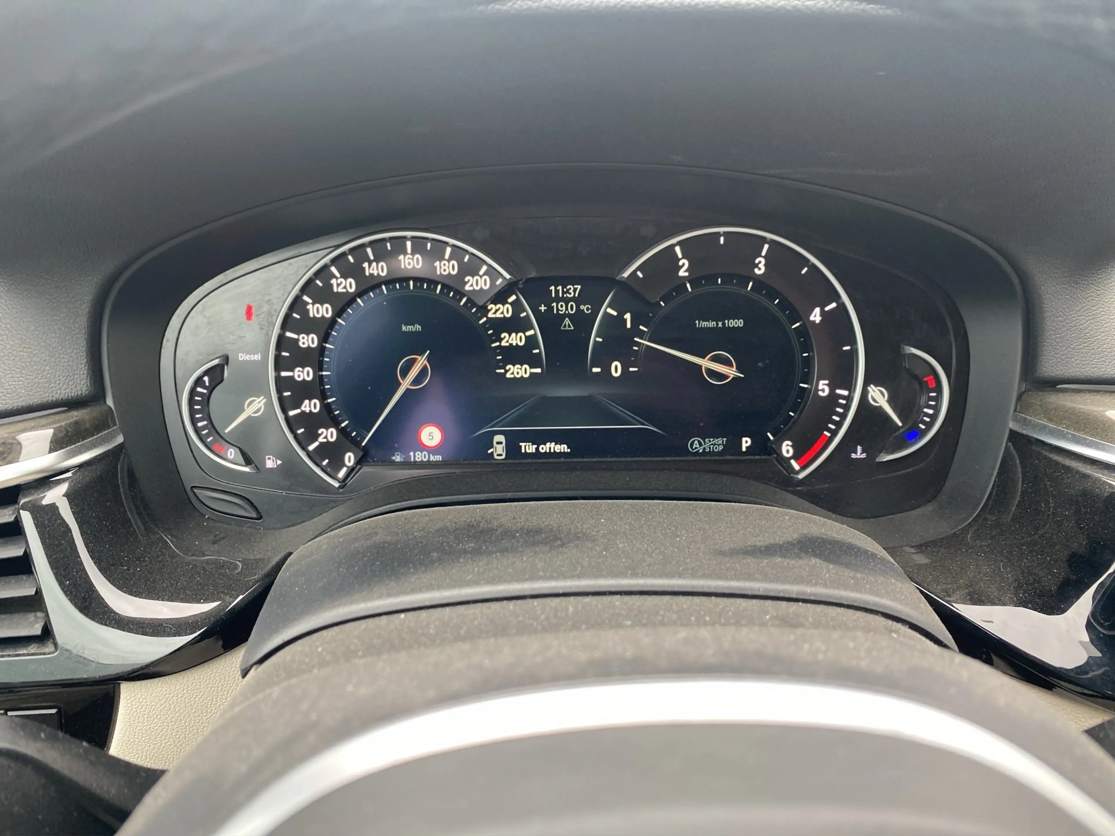 BMW 540 d xDrive Touring +nur an Händler/Export+HU 10/27 — photo 14