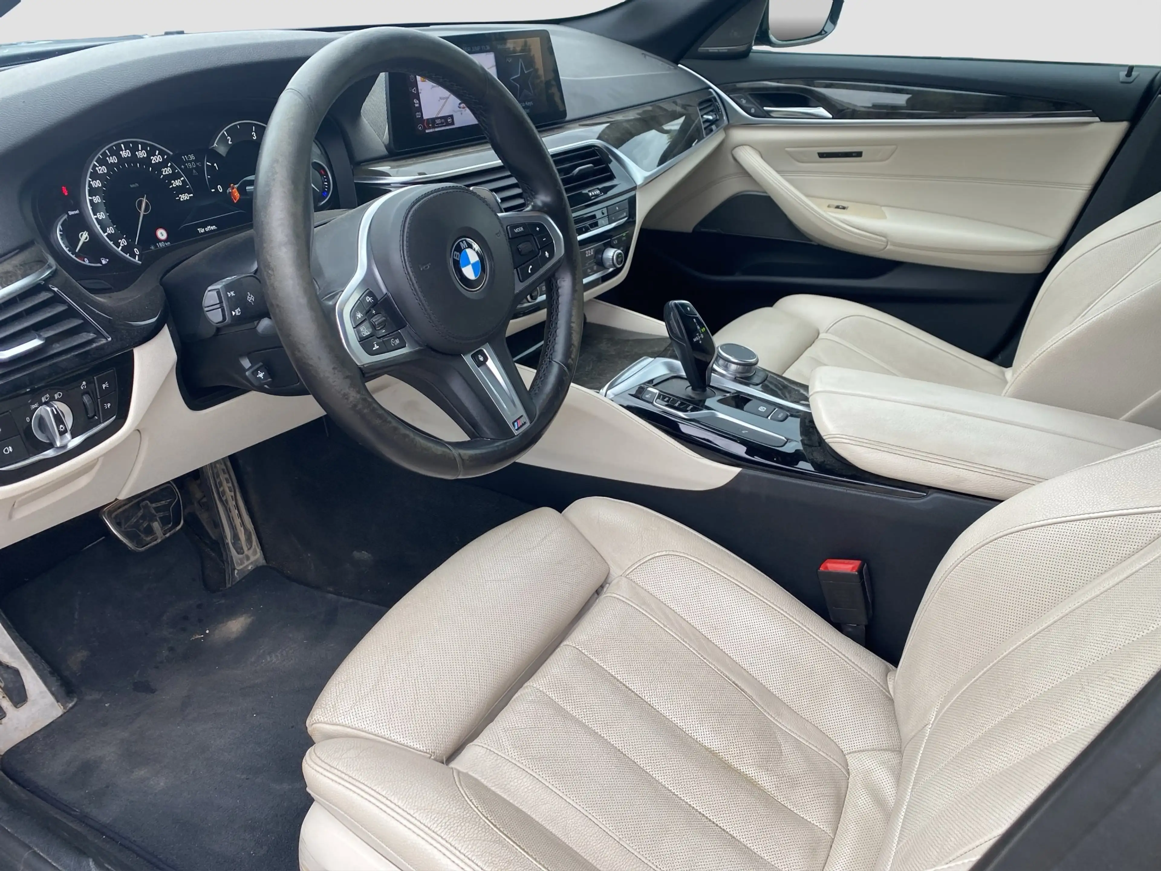 BMW 540 d xDrive Touring +nur an Händler/Export+HU 10/27 — photo 10
