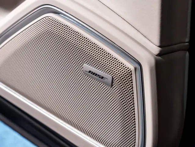 Porsche Panamera view 10
