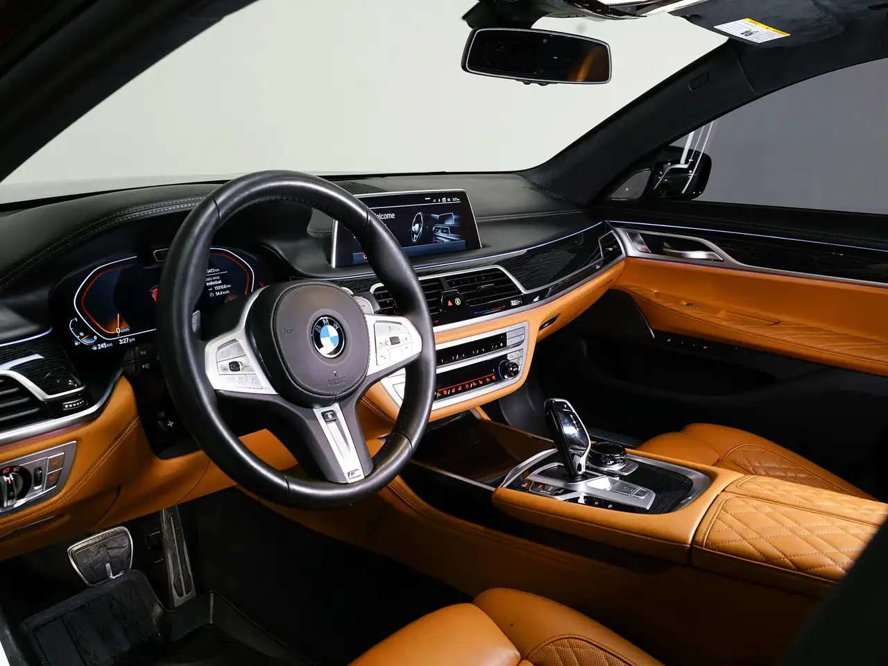 BMW 7 Series снимка BMW 7 Series