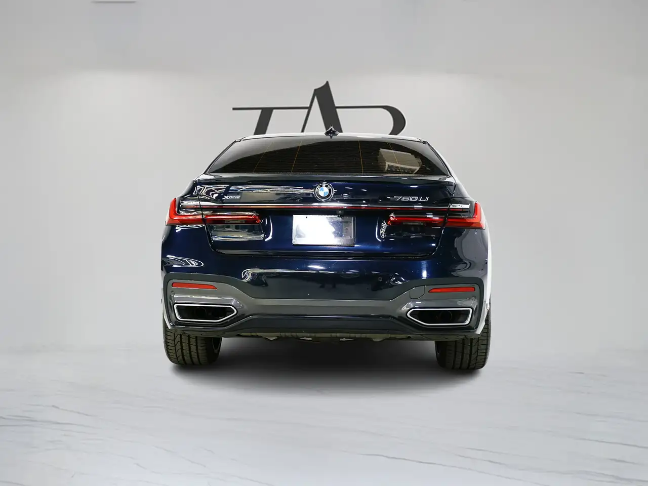 BMW 7 Series снимка BMW 7 Series