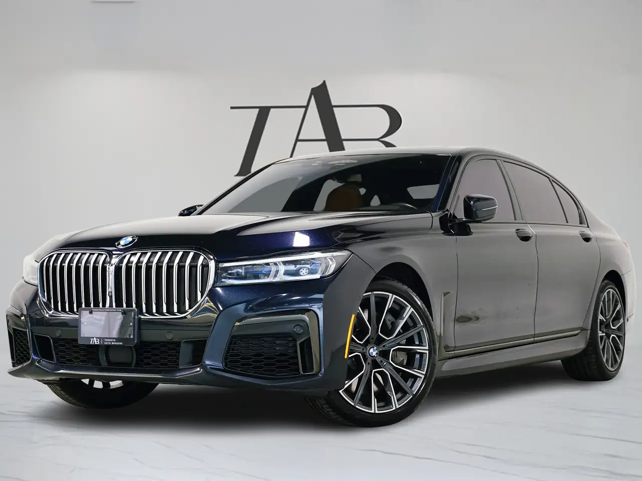 BMW 7 Series снимка BMW 7 Series