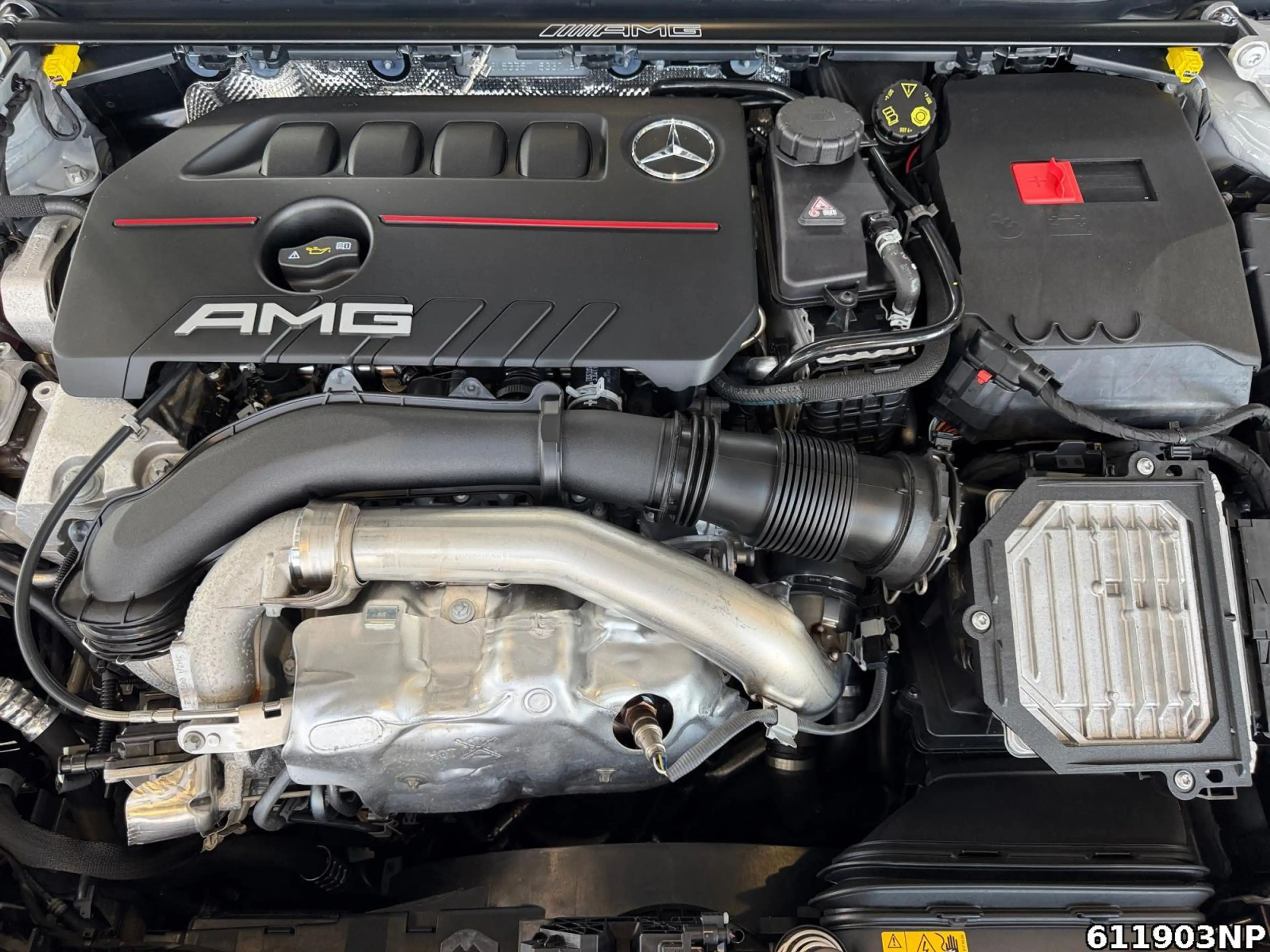 Mercedes-Benz CLA 35 AMG 4M AMG Coupé  Aero Pano Burmester 19" — photo 7