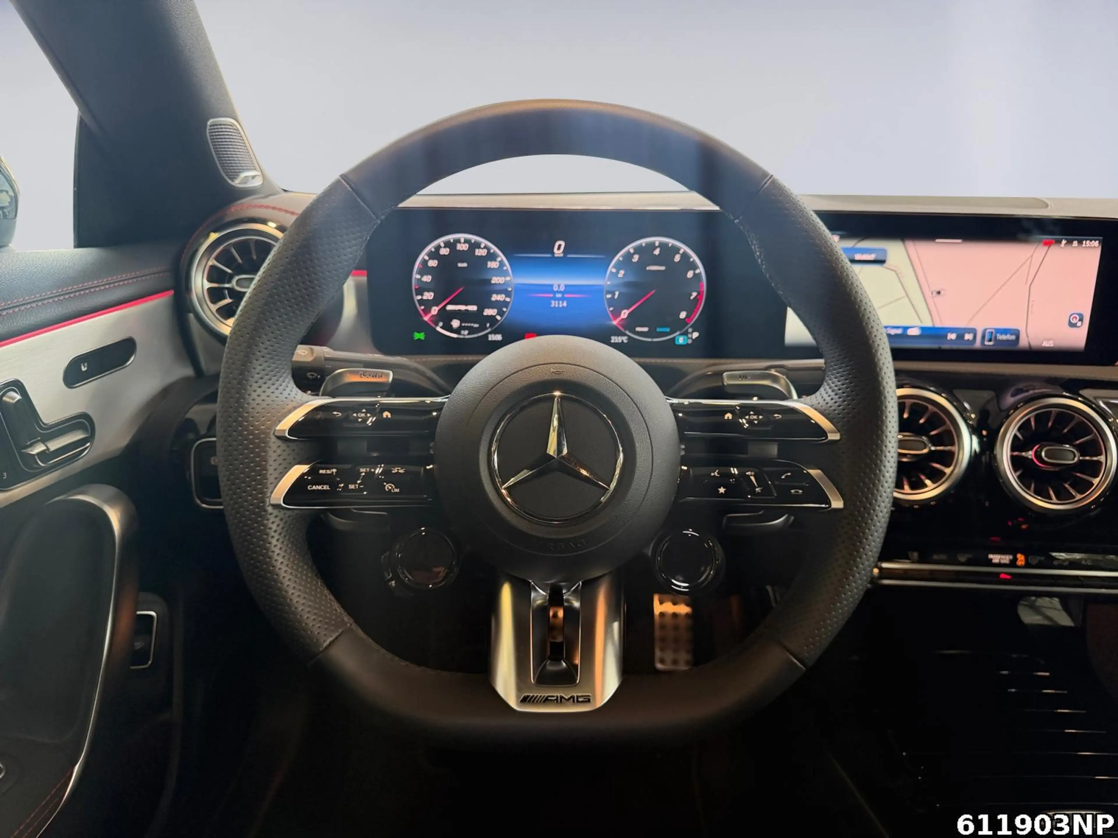 Mercedes-Benz CLA 35 AMG 4M AMG Coupé  Aero Pano Burmester 19" — photo 9