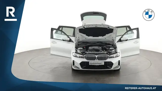 BMW 3 Series view 8
