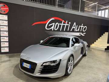 4.2 V8 FSI QUATTRO R TRONIC