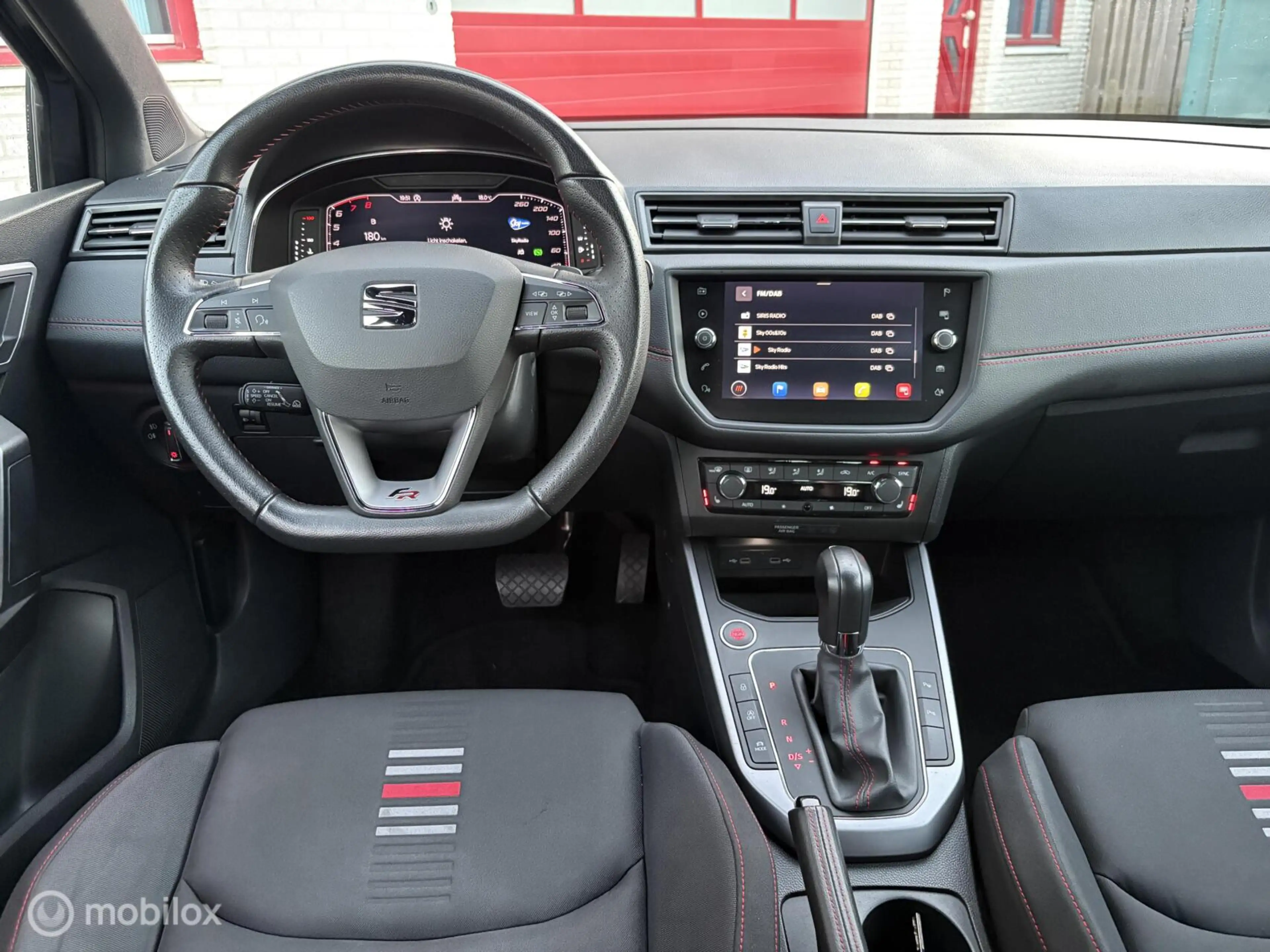 SEAT Arona 1.5 TSI EVO FR VIRTCOCKPIT/NAVI/CRUISE — photo 11