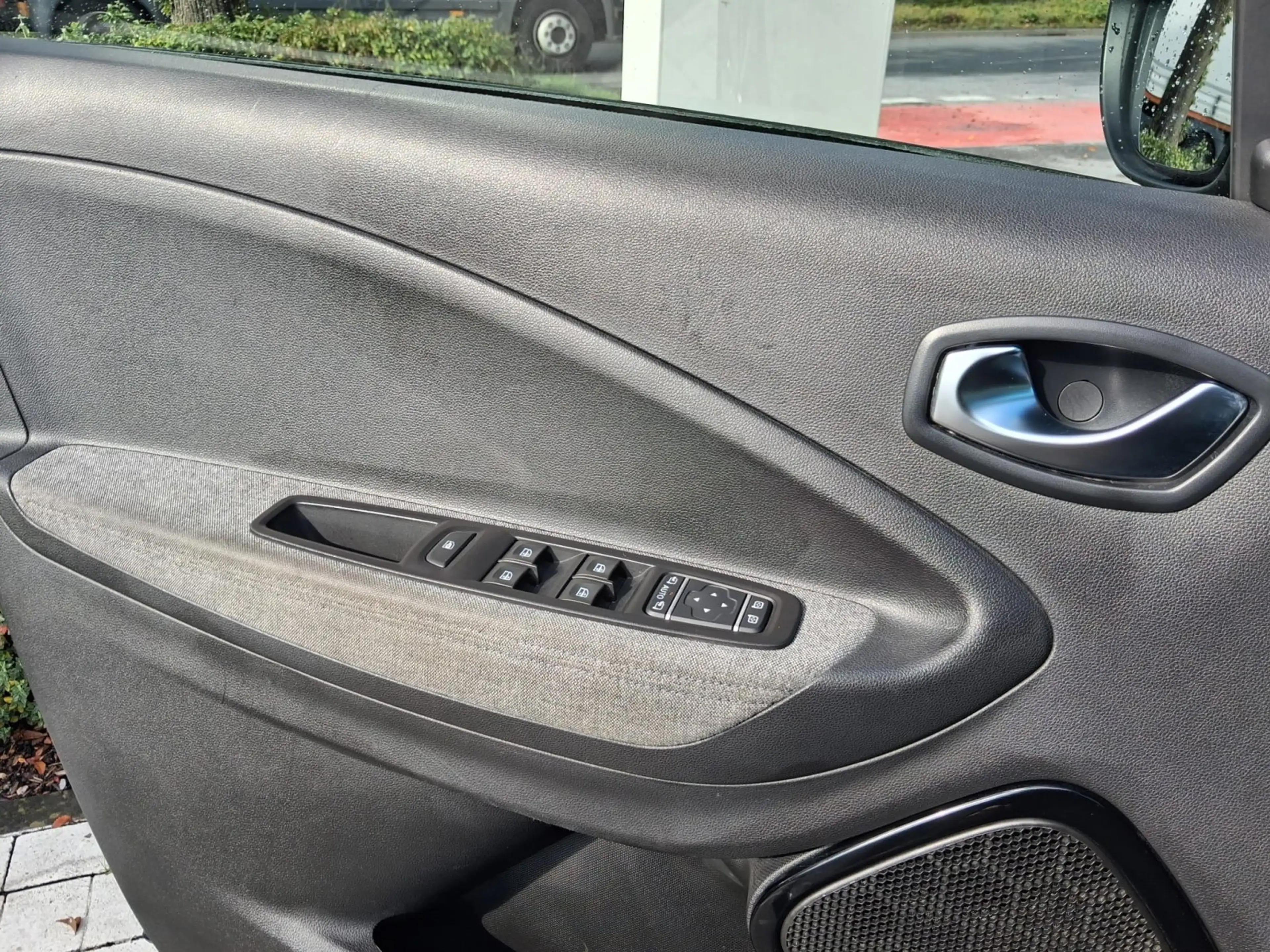 Renault ZOE R135 Intens R135/Z.E. 50 (Miet-Batterie) — photo 12