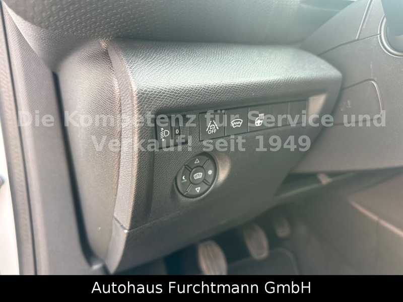 Citroen C4 Lim. Shine PureTech 131 — photo 12